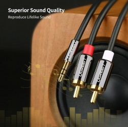Cáp âm thanh 3.5mm ra 2RCA dài 2M Ugreen 10584